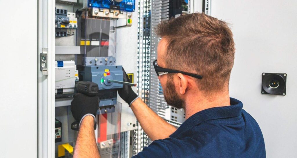 Your Step-by-Step Guide to Upgrading Your Home's Electrical Panel